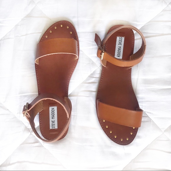 Steve Madden Shoes - Steve Madden “Rivvall” Sandals